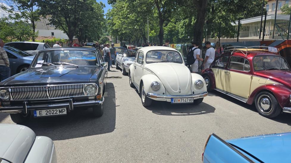 Ретро парад, 21-вия ретро парад, ценни коли, Апостол Апостолов