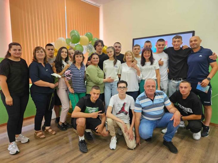 ОбУ Паисий Хилендарски село Долно Осеново,  Долно Осеново, ученици, учители