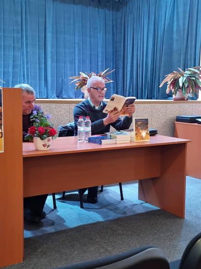 Владо Каперски, представяне, книга