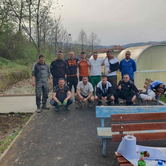 облагородяване, стадион Крупник, Апостол Апостолов
