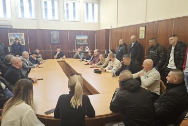 обществено обсъждане, бюджет, Апостол Апостолов