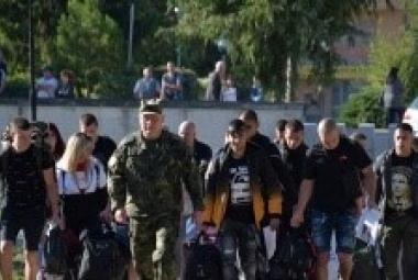войници, казарма, прием